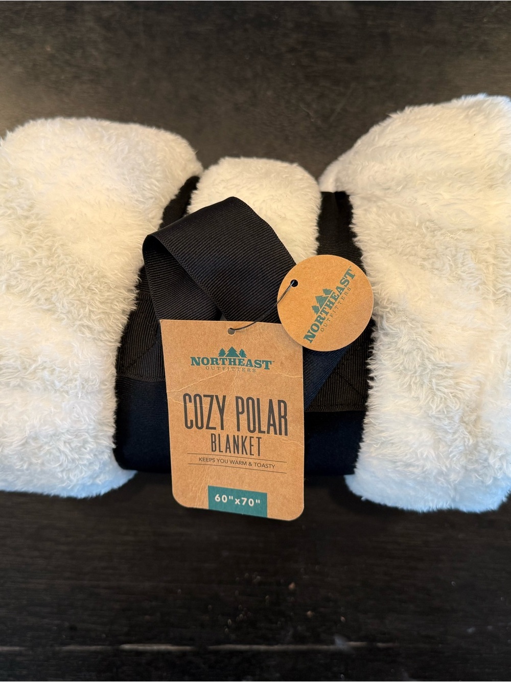 Northeast Outfitters Cozy Polar Blanket - White